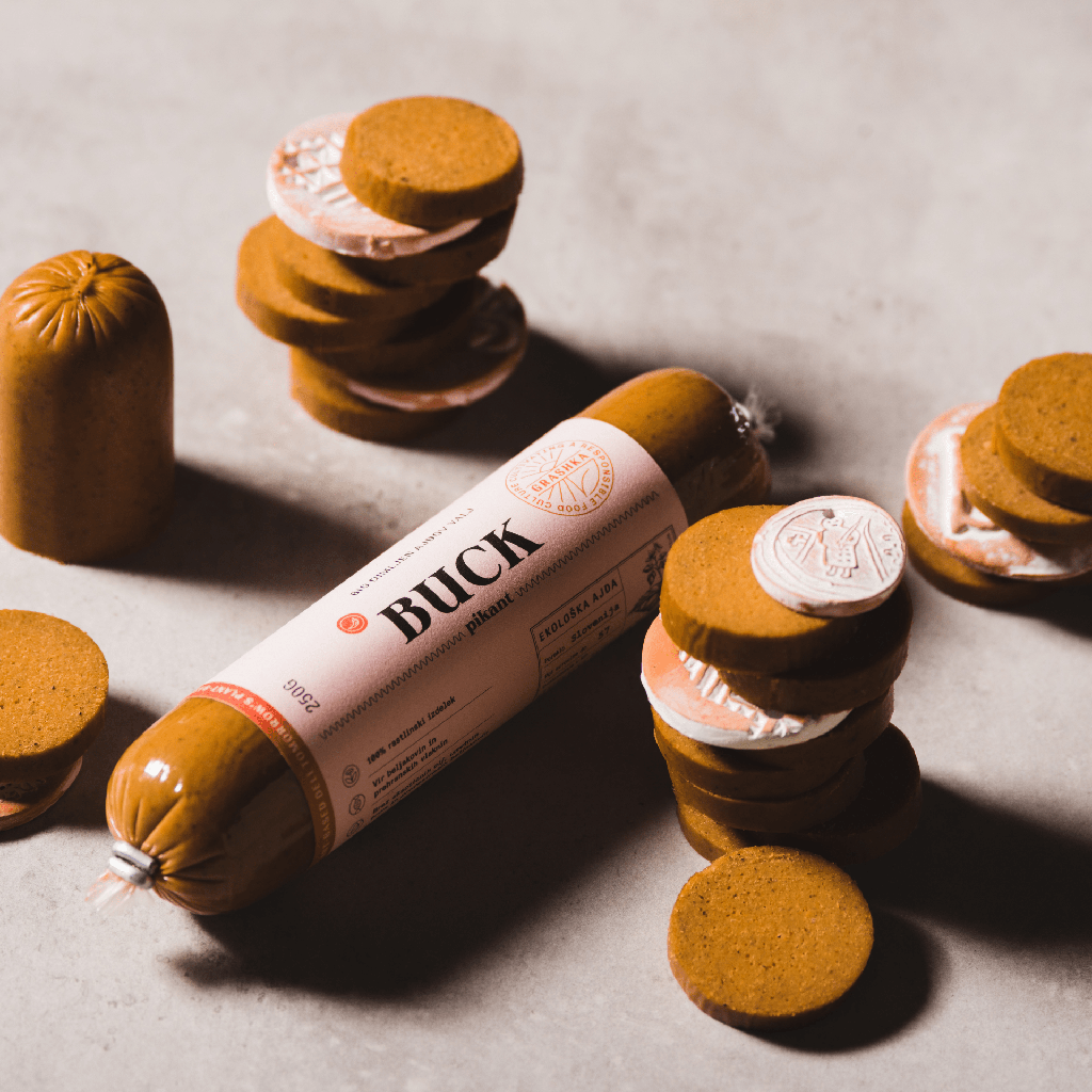 BUCK - Organic smoked buckwheat roll, spicy 200g